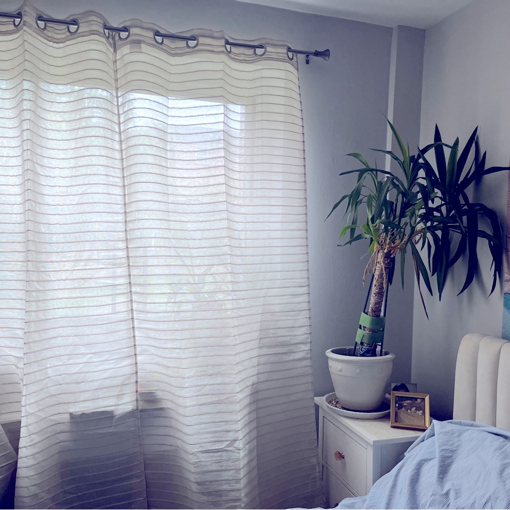 Modern and stylish curtains set of 2 for your bedroom, used once only